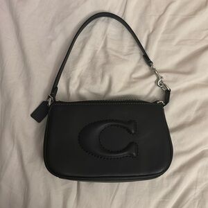 Coach Nolita 19